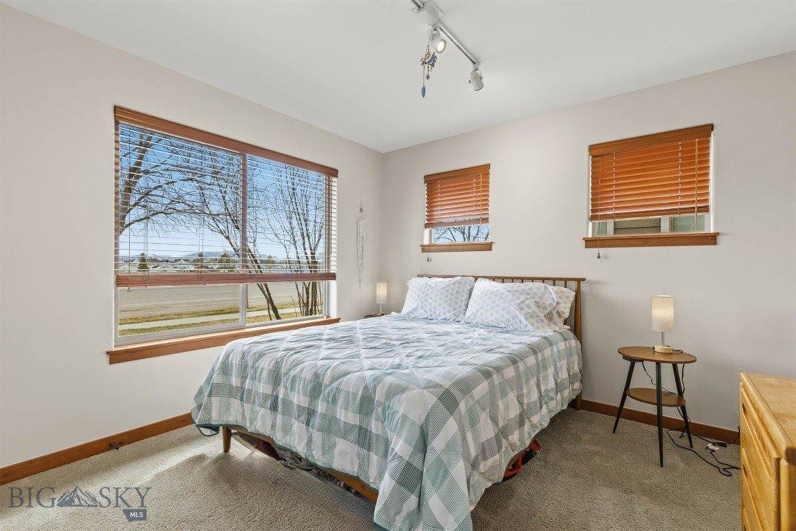 1087 Cottonwood Road, Bozeman, MT 59718