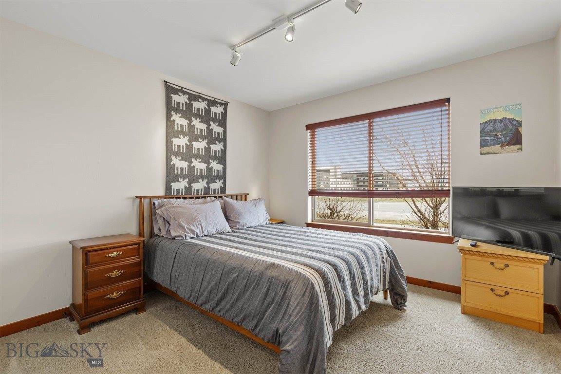 1087 Cottonwood Road, Bozeman, MT 59718