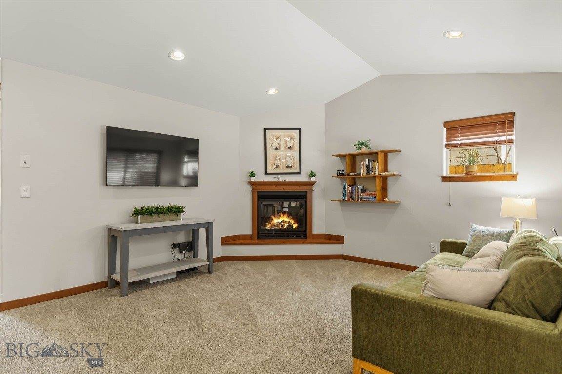 1087 Cottonwood Road, Bozeman, MT 59718