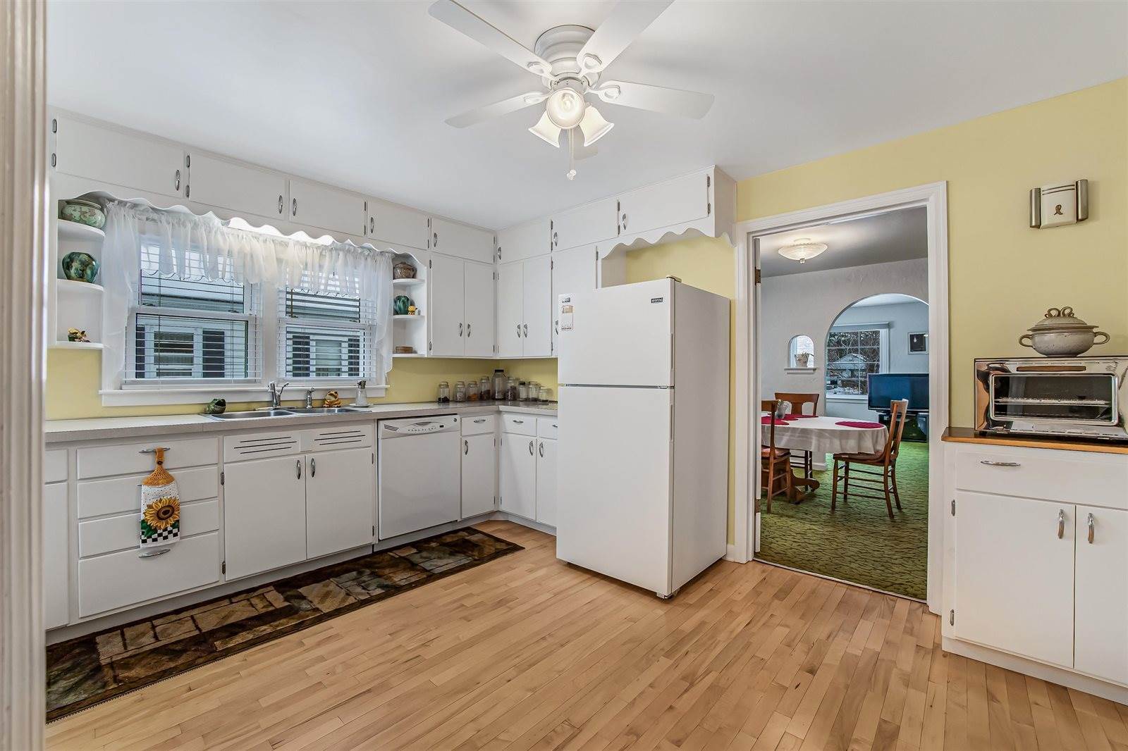 1915 Welsby Avenue, Stevens Point, WI 54481