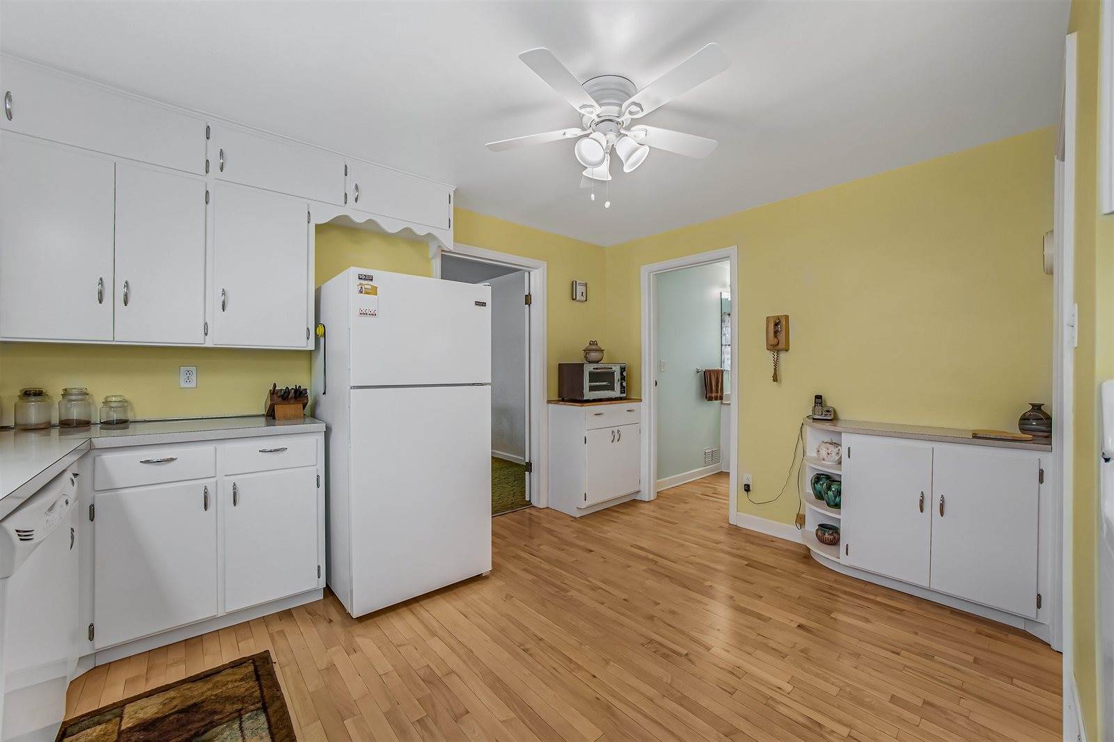 1915 Welsby Avenue, Stevens Point, WI 54481