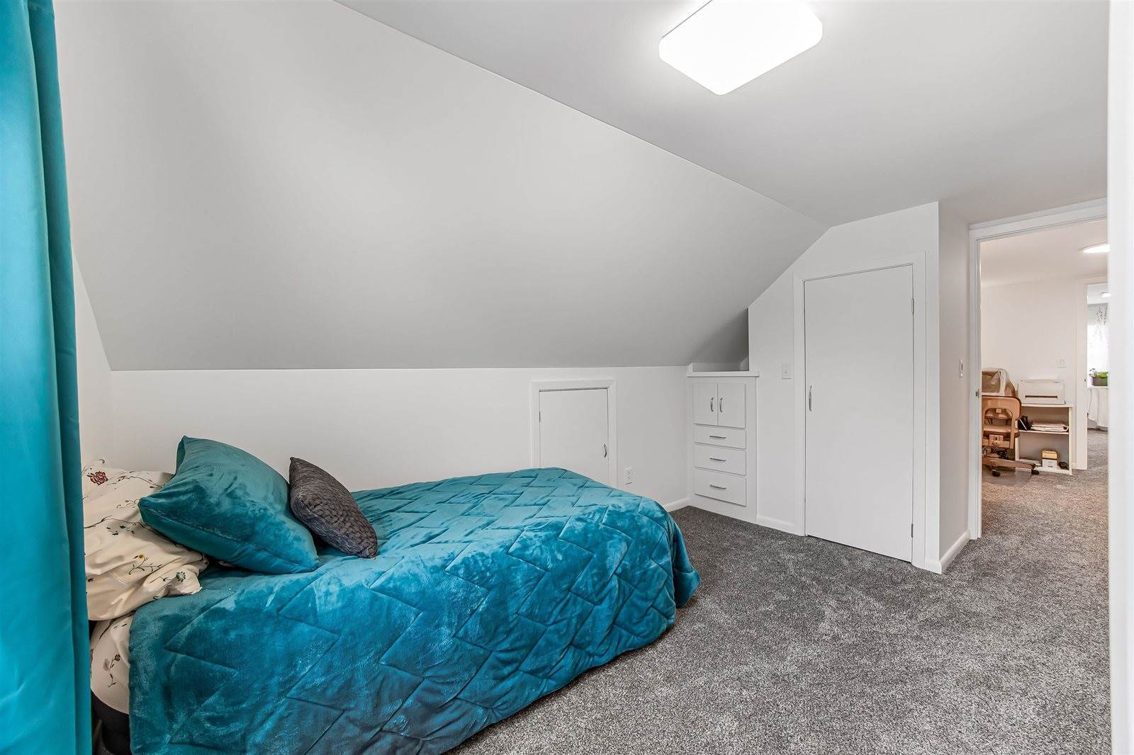 1915 Welsby Avenue, Stevens Point, WI 54481