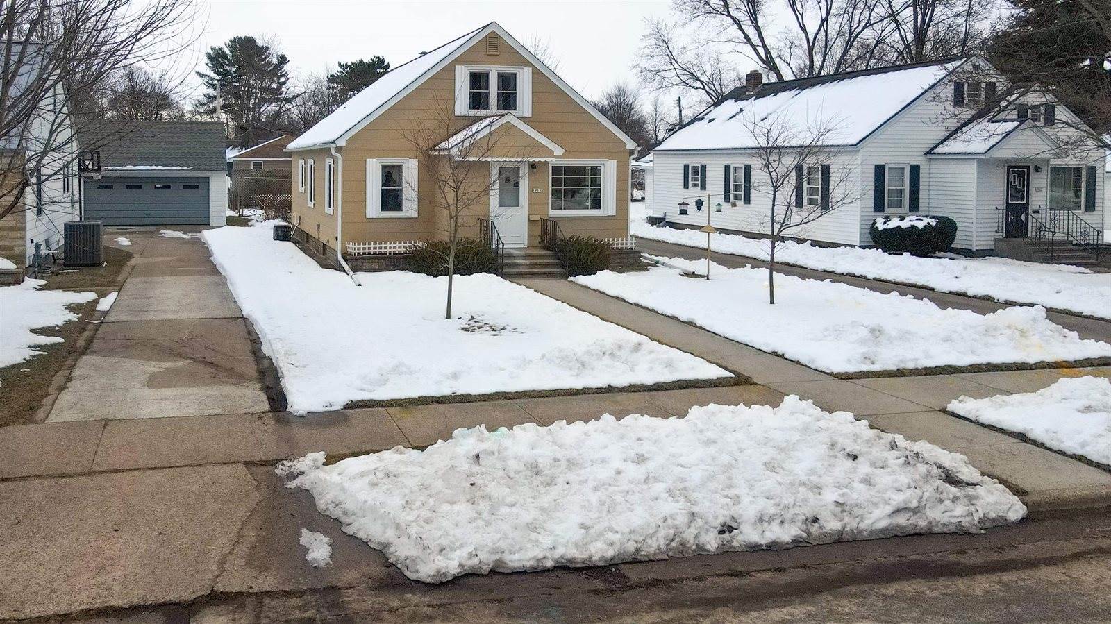1915 Welsby Avenue, Stevens Point, WI 54481