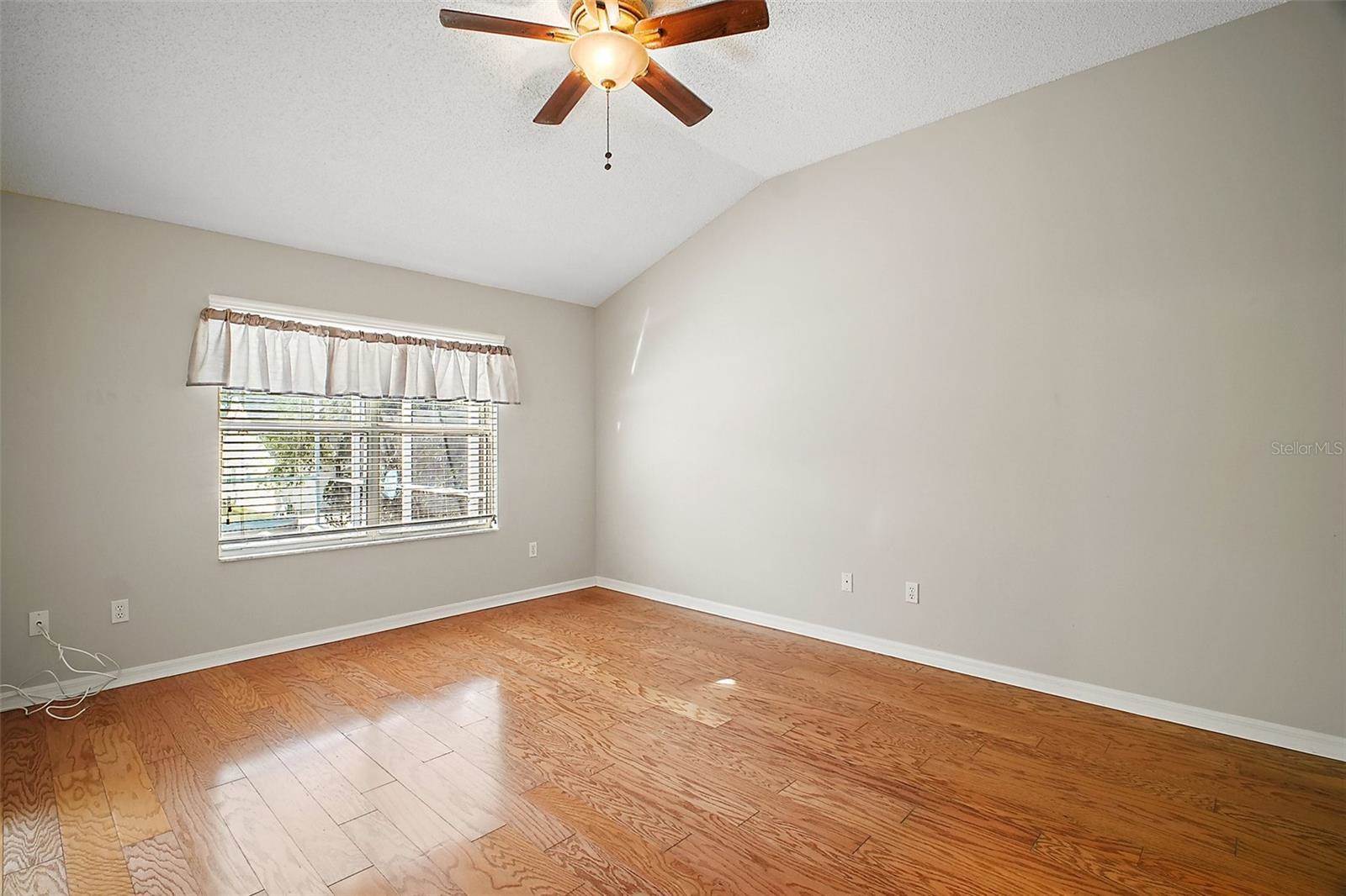 811 Harper Place, Lady Lake, FL 32159
