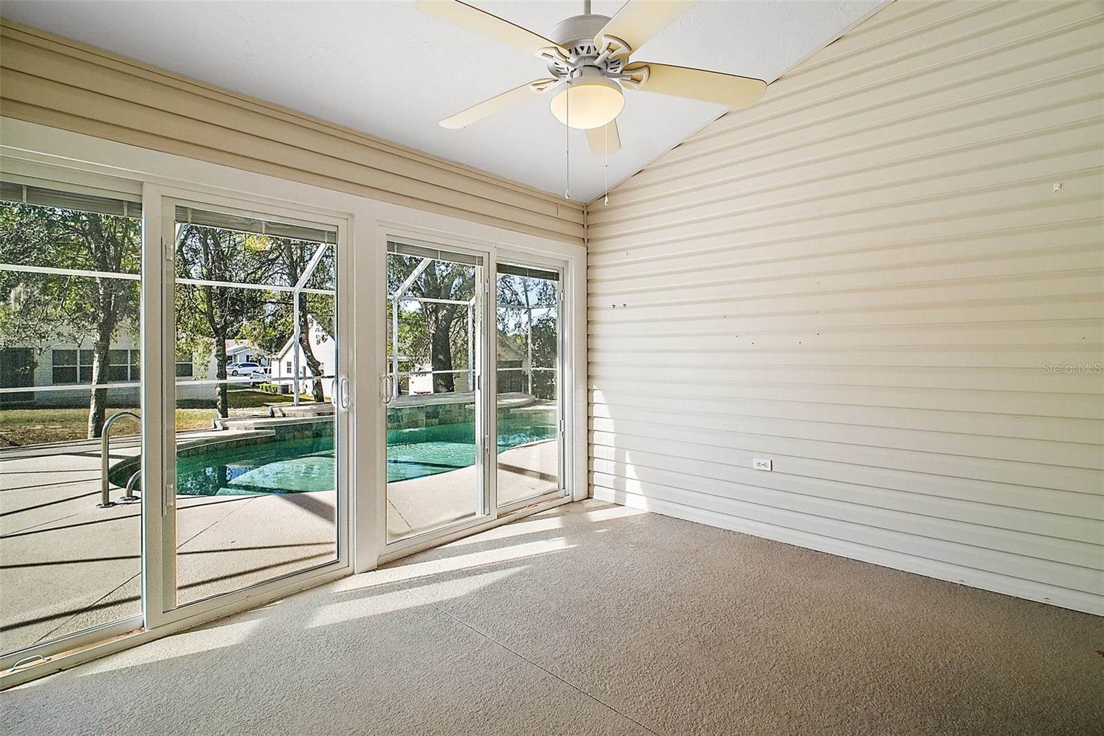 811 Harper Place, Lady Lake, FL 32159