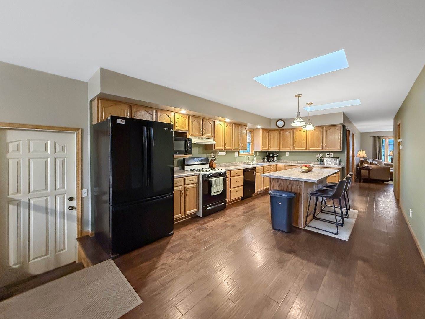 415 Grove, Lena, IL 61048