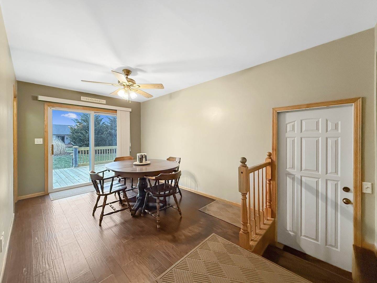 415 Grove, Lena, IL 61048