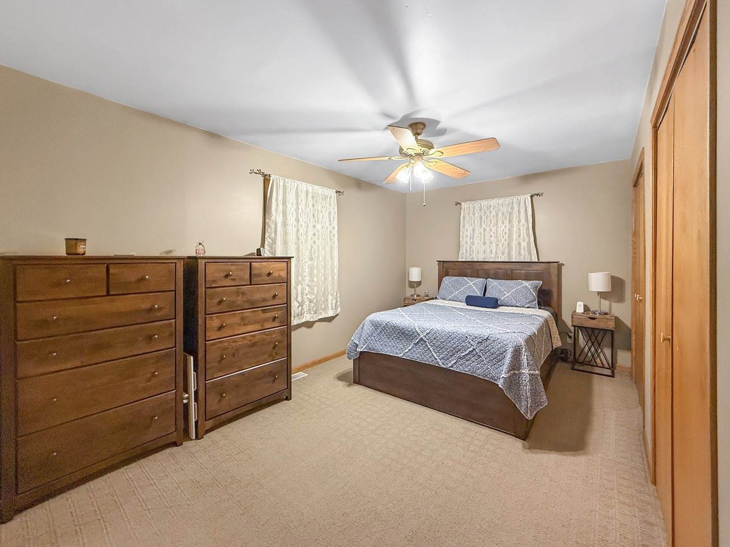 415 Grove, Lena, IL 61048