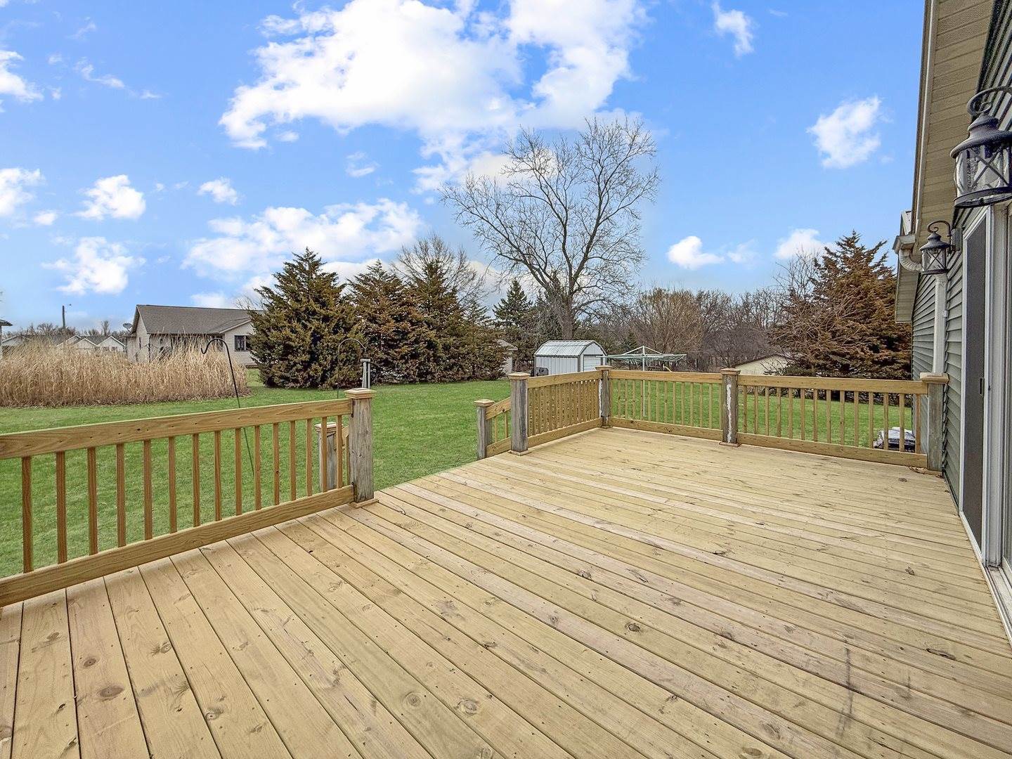 415 Grove, Lena, IL 61048