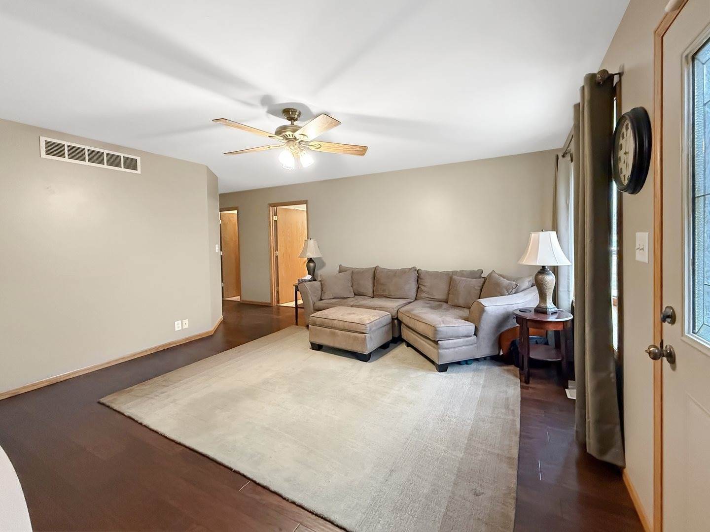 415 Grove, Lena, IL 61048