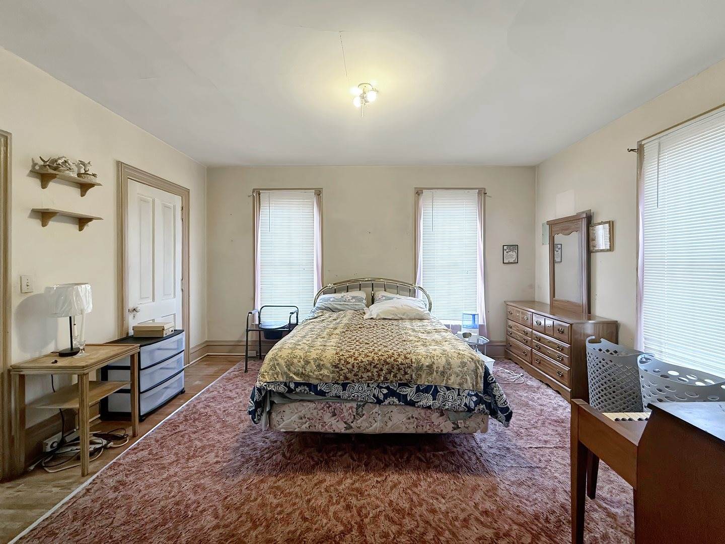 624 East Pleasant Street, Freeport, IL 61032