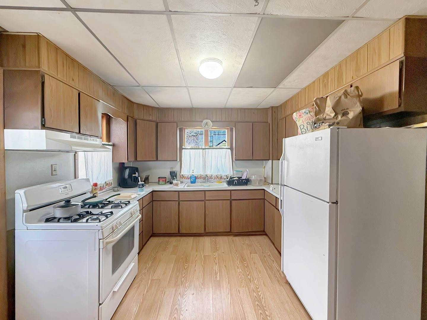 624 East Pleasant Street, Freeport, IL 61032