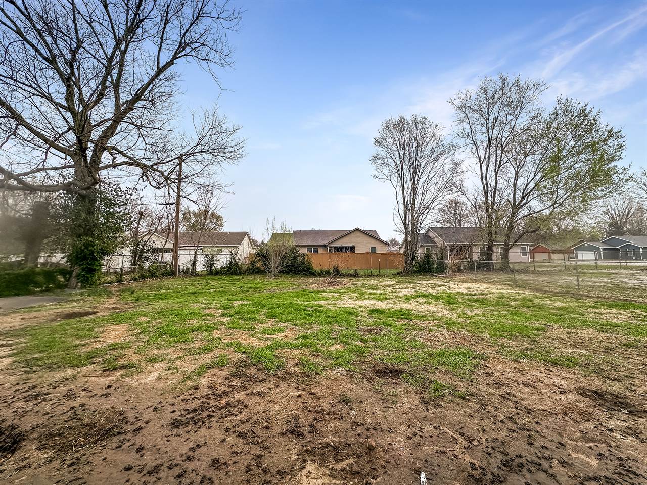 2908 College Ave, Terre Haute, IN 47803