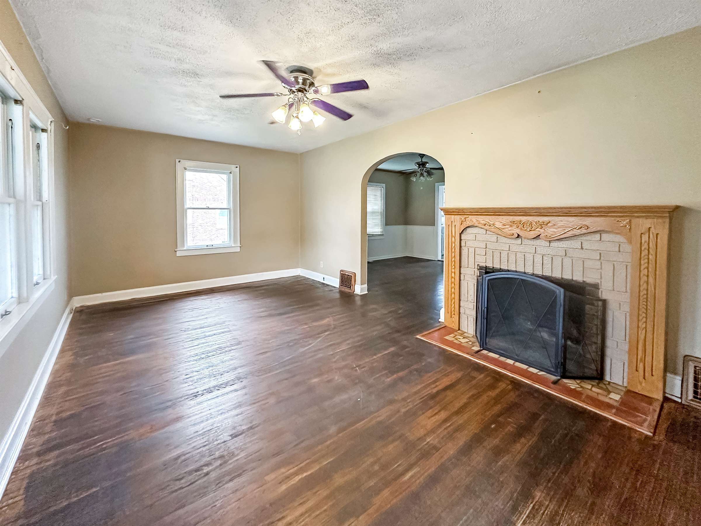 2908 College Ave, Terre Haute, IN 47803