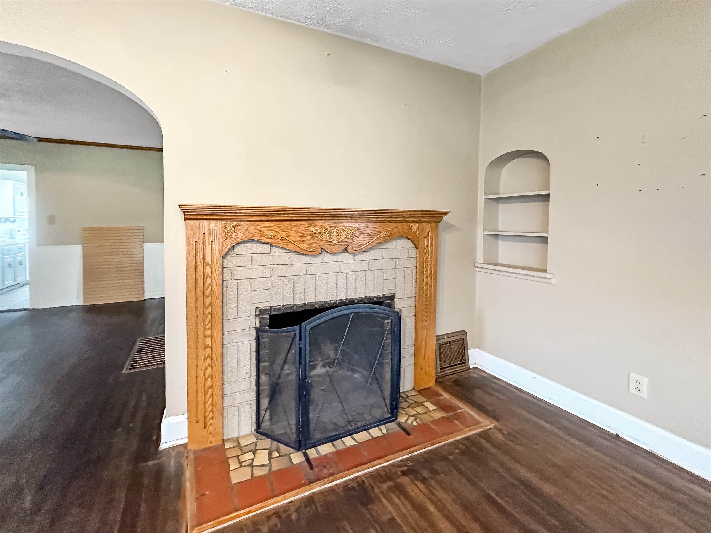 2908 College Ave, Terre Haute, IN 47803