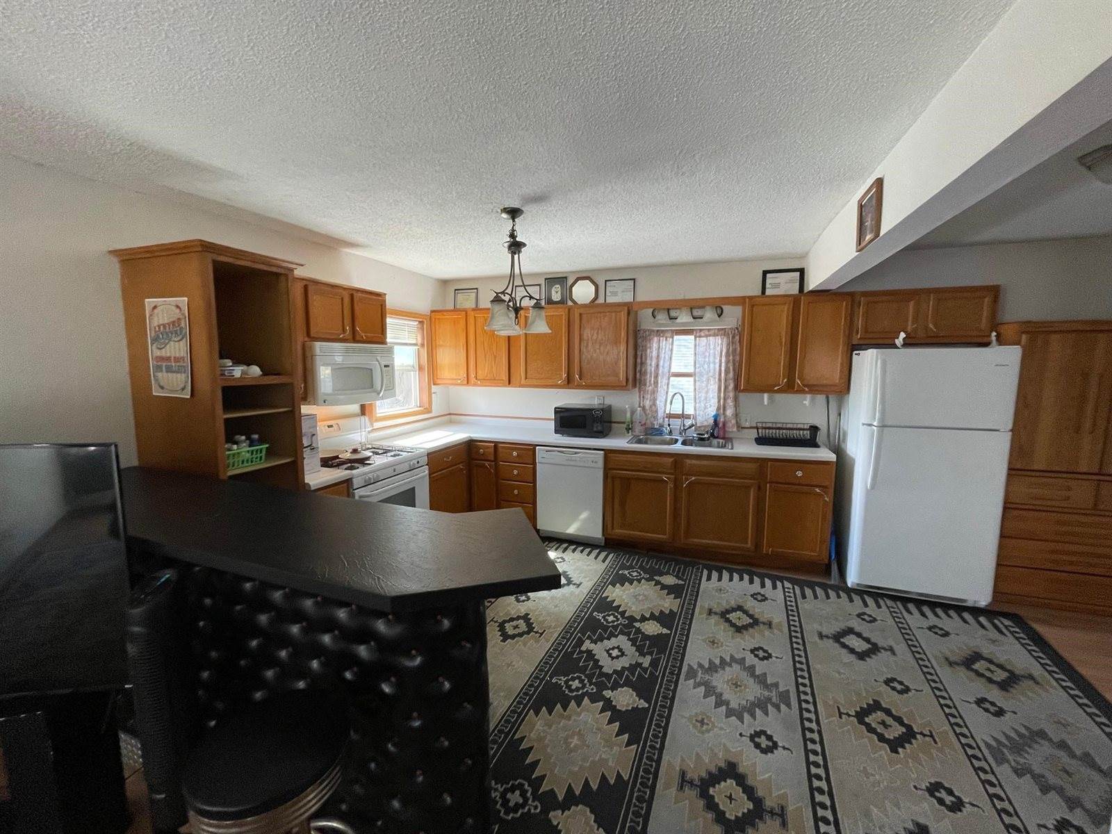 200 Hill, Spirit Lake, IA 51360