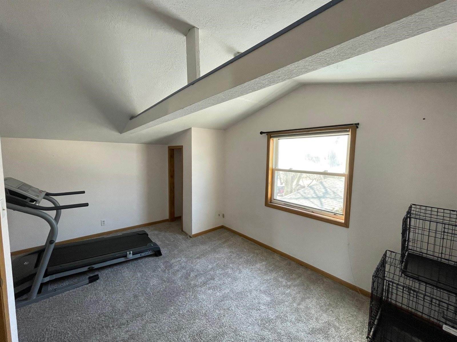 200 Hill, Spirit Lake, IA 51360