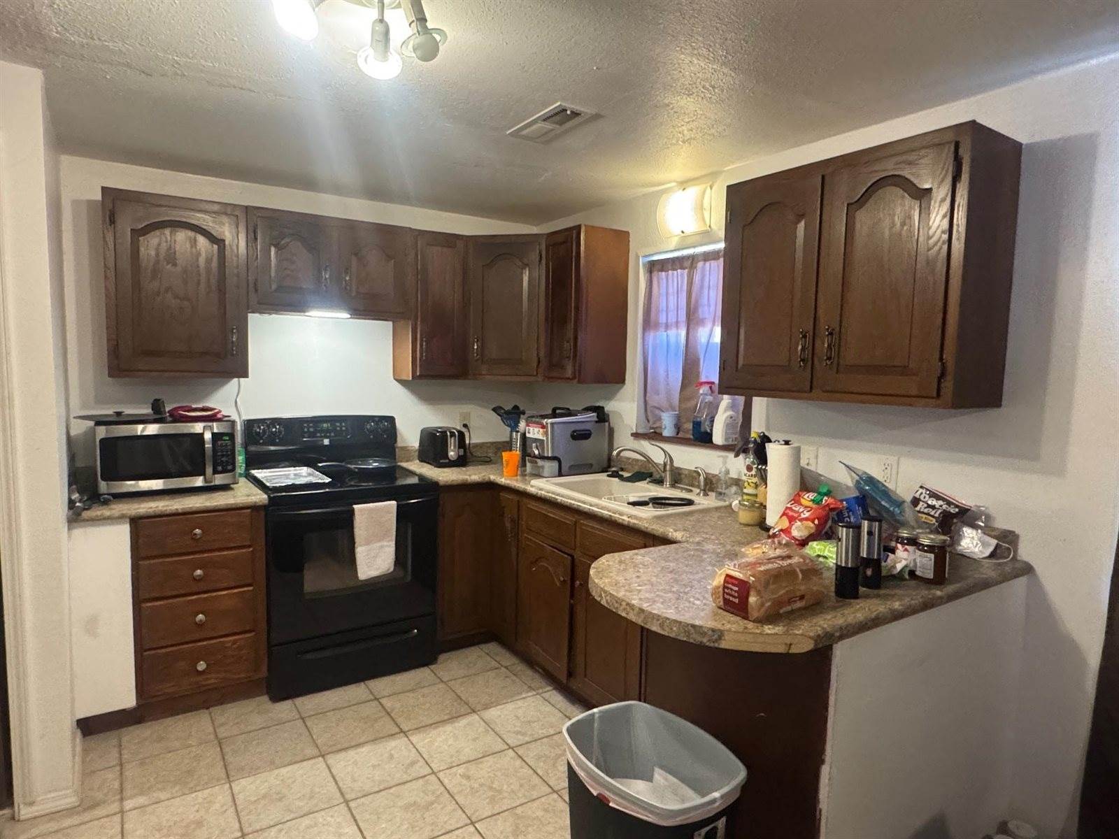 200 Hill, Spirit Lake, IA 51360