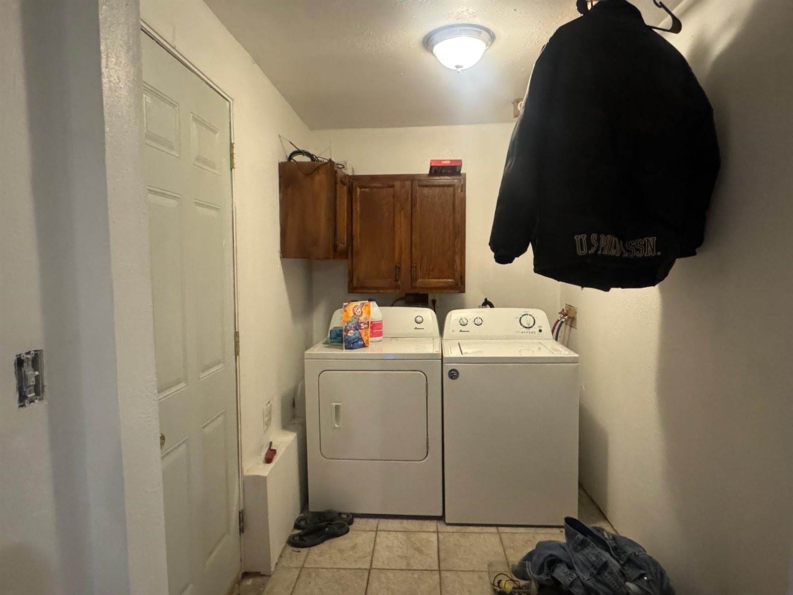 200 Hill, Spirit Lake, IA 51360