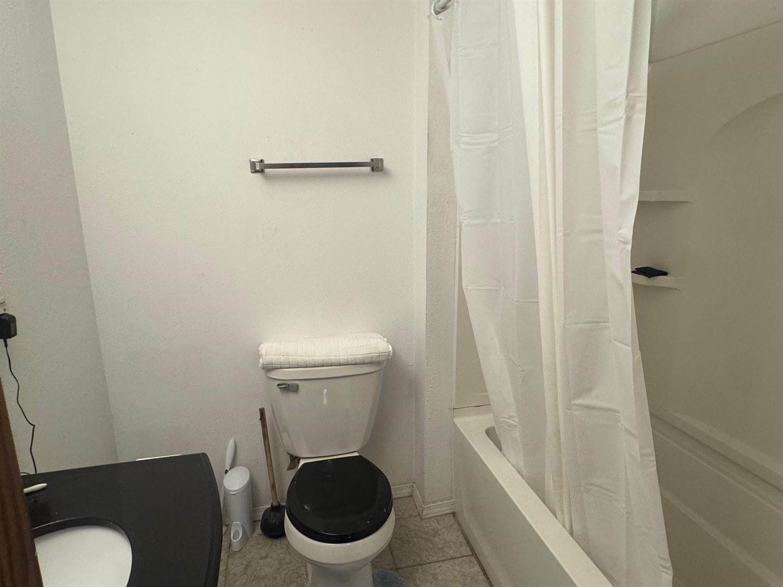 200 Hill, Spirit Lake, IA 51360