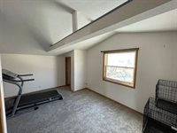 200 Hill, Spirit Lake, IA 51360