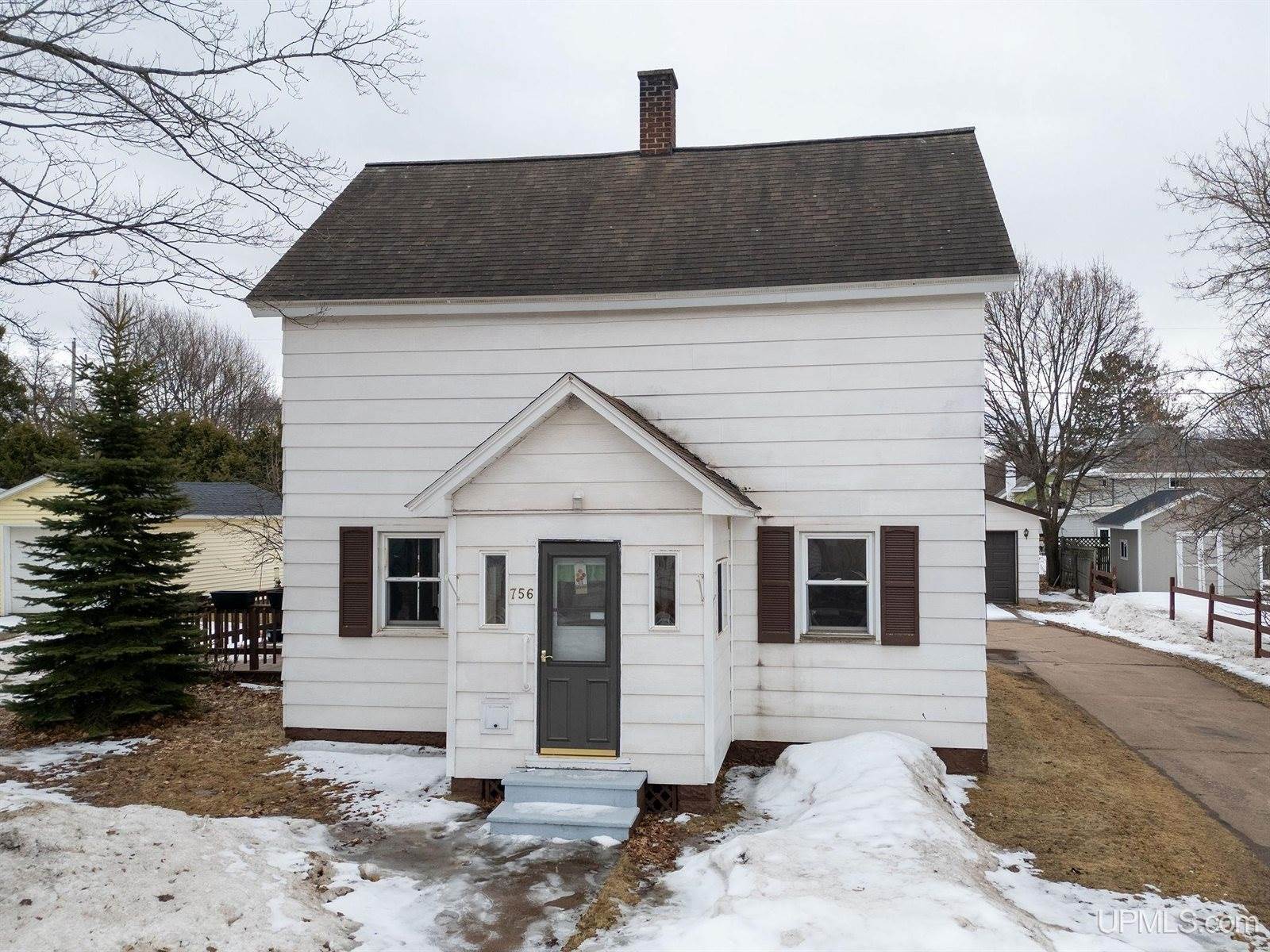 756 Michigan Street, Ishpeming, MI 49849