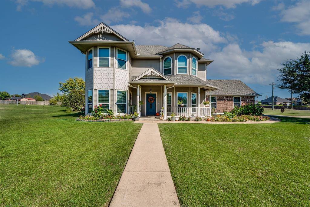 490 Black Champ Road, Waxahachie, TX 75167