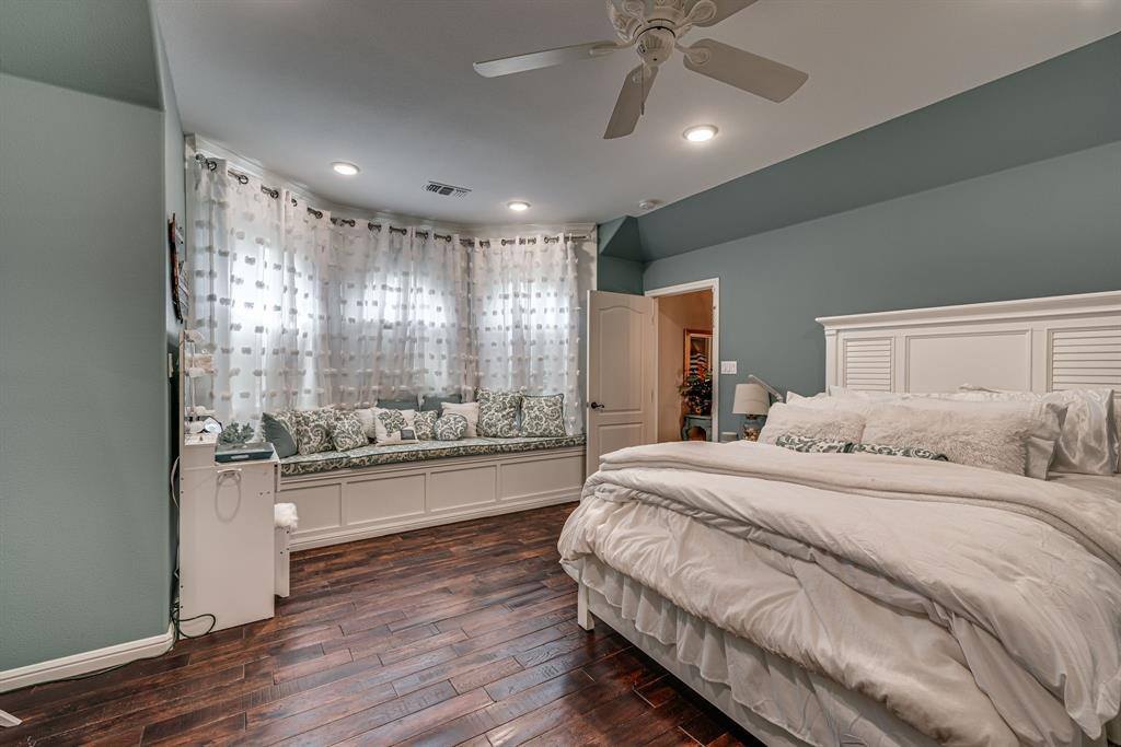 490 Black Champ Road, Waxahachie, TX 75167