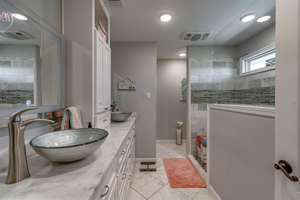 490 Black Champ Road, Waxahachie, TX 75167