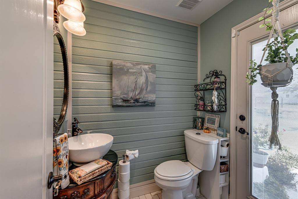 490 Black Champ Road, Waxahachie, TX 75167