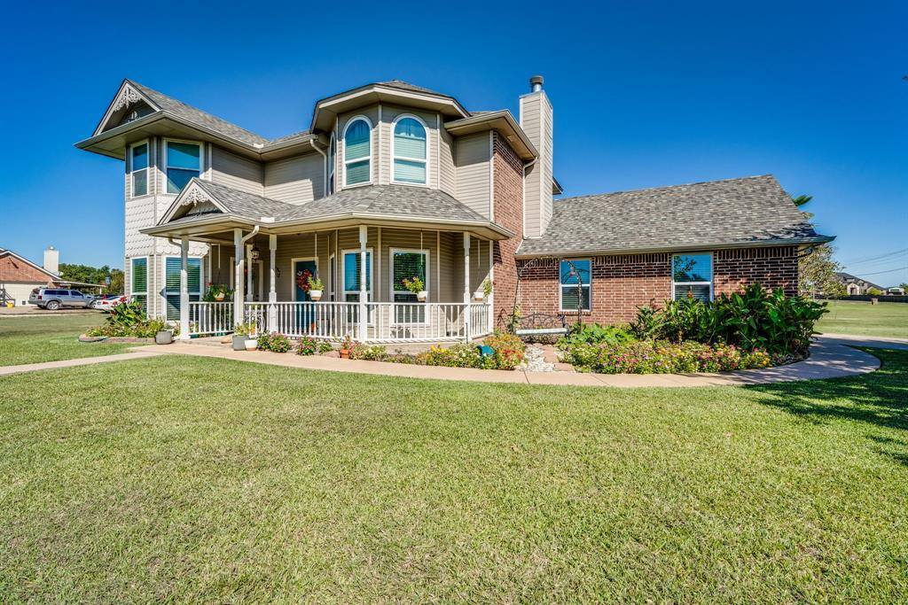 490 Black Champ Road, Waxahachie, TX 75167