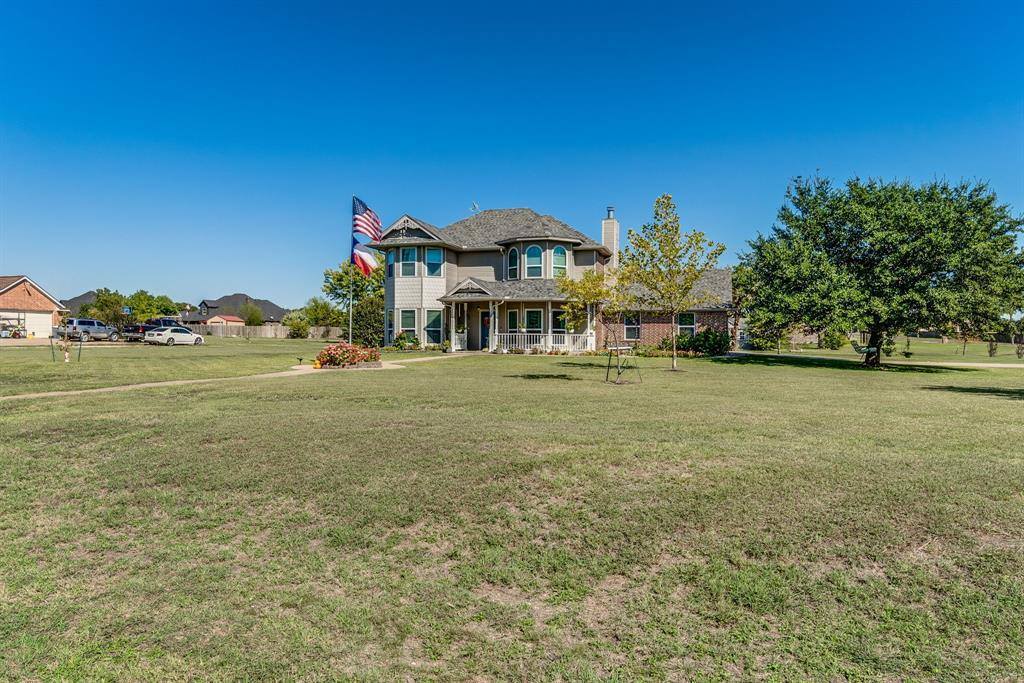 490 Black Champ Road, Waxahachie, TX 75167