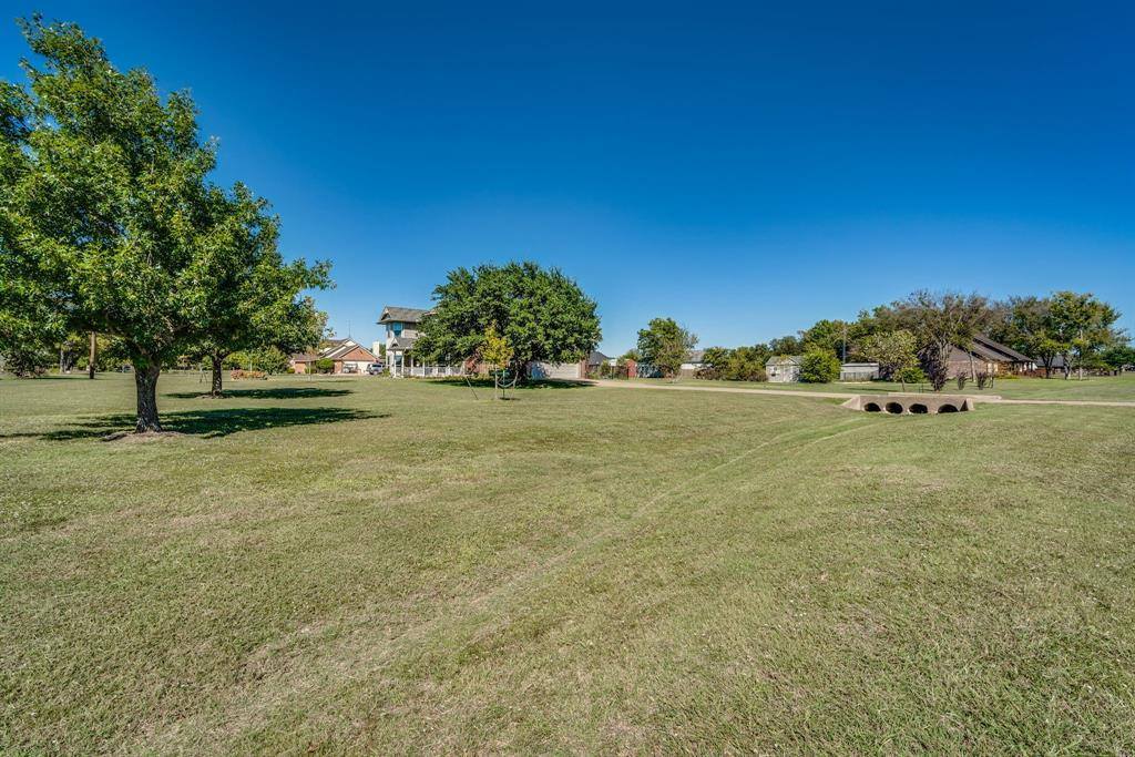 490 Black Champ Road, Waxahachie, TX 75167