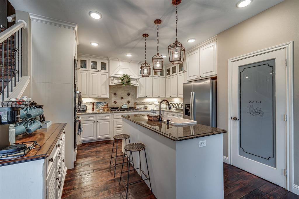 490 Black Champ Road, Waxahachie, TX 75167