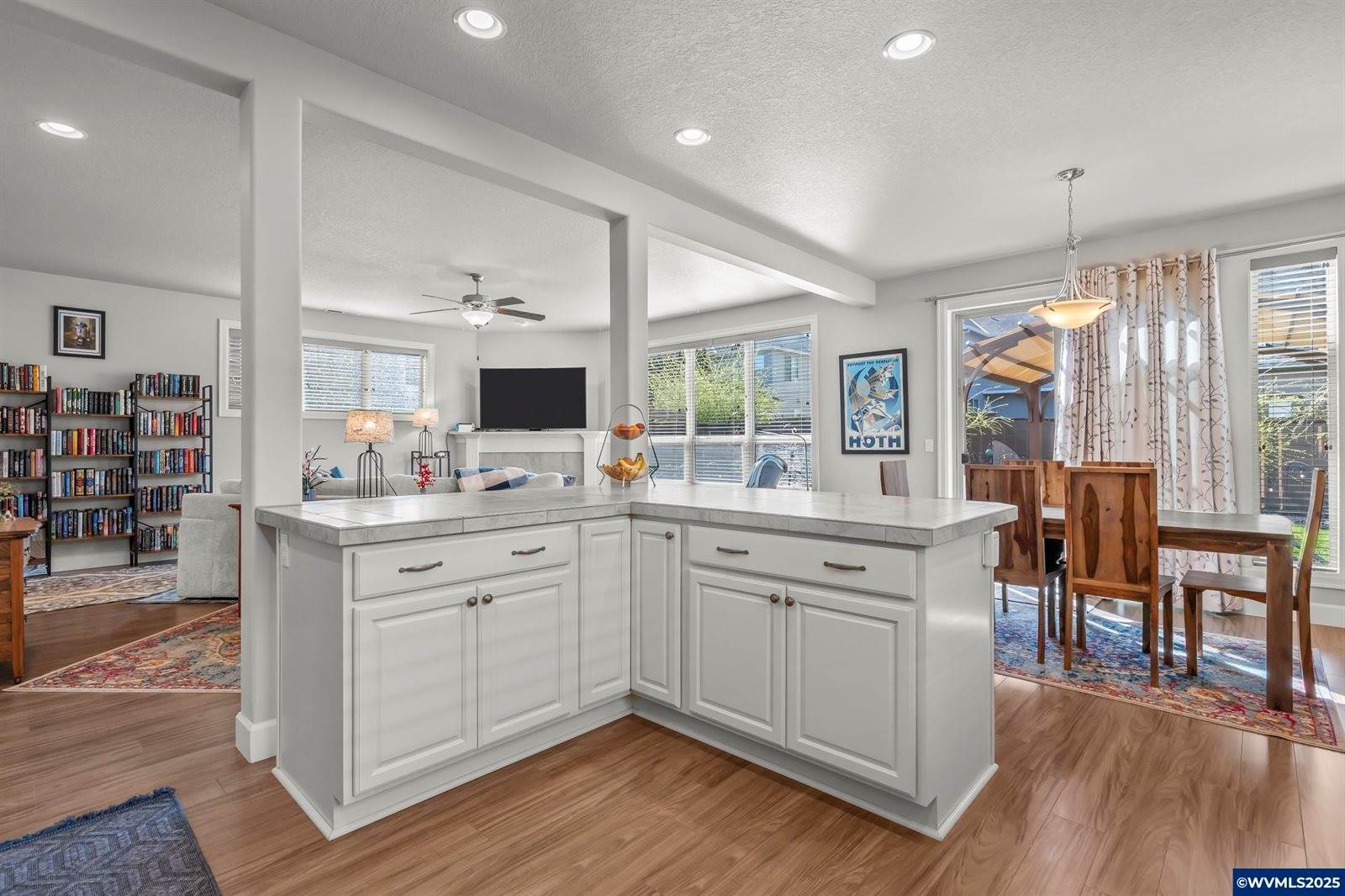 933 SE Bayshore Cir, Corvallis, OR 97333