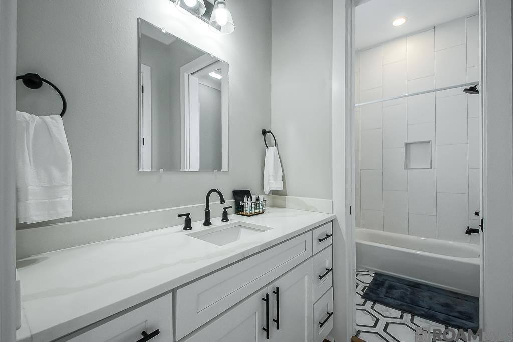 12764 St Lucia Dr, Maurepas, LA 70449