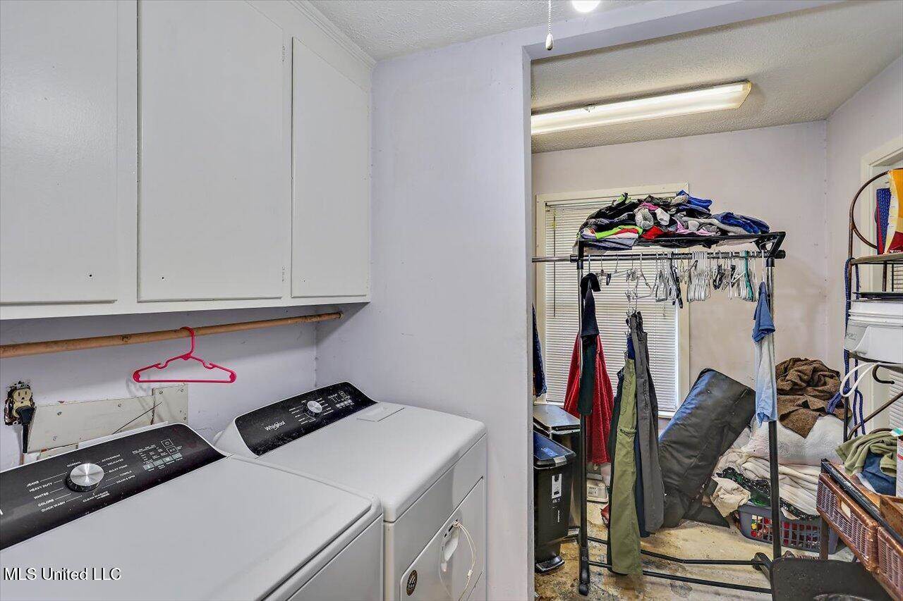 202 Simmons Drive, Clinton, MS 39056