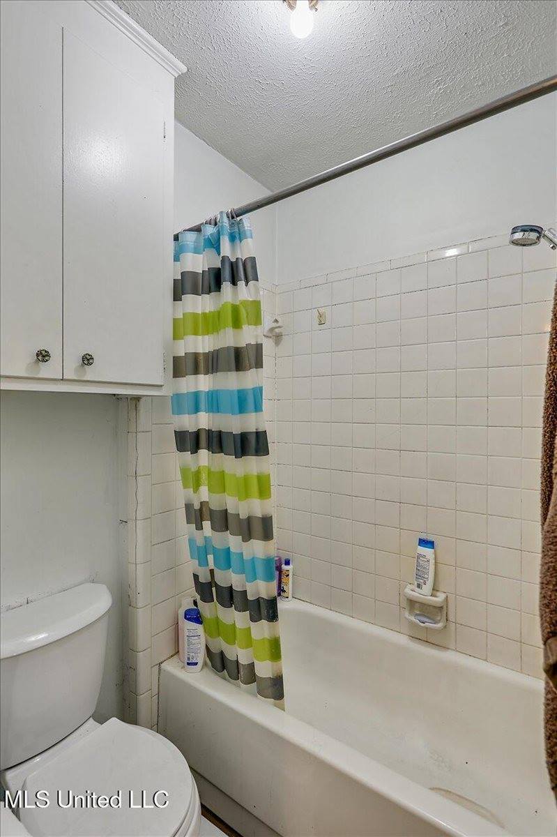 202 Simmons Drive, Clinton, MS 39056