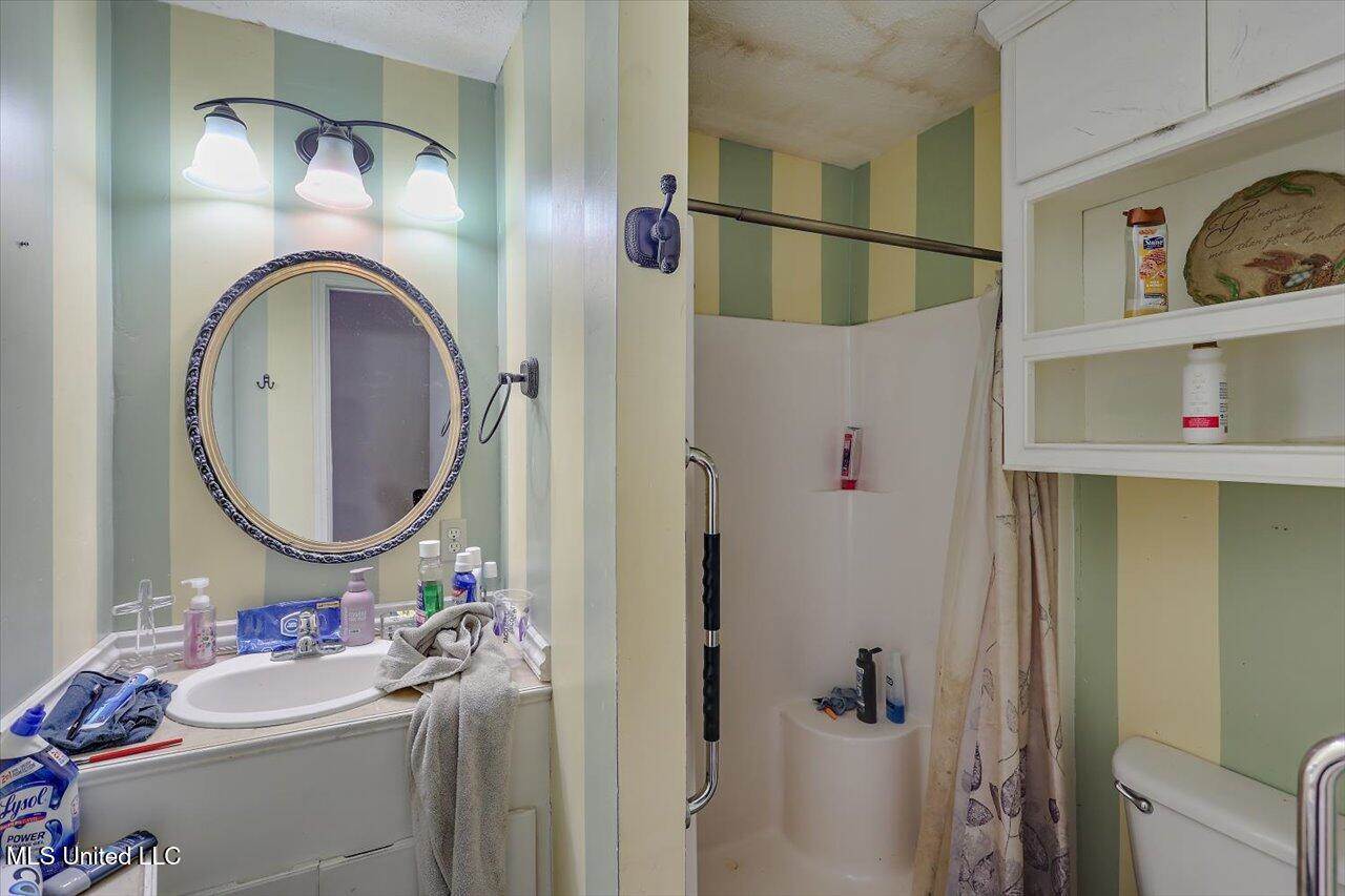 202 Simmons Drive, Clinton, MS 39056