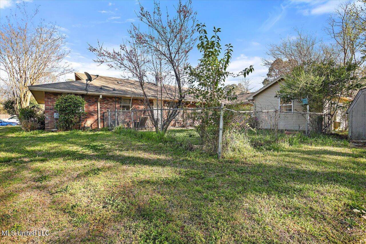 202 Simmons Drive, Clinton, MS 39056