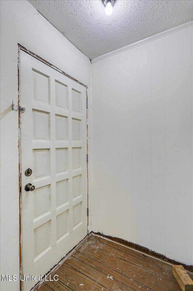 202 Simmons Drive, Clinton, MS 39056