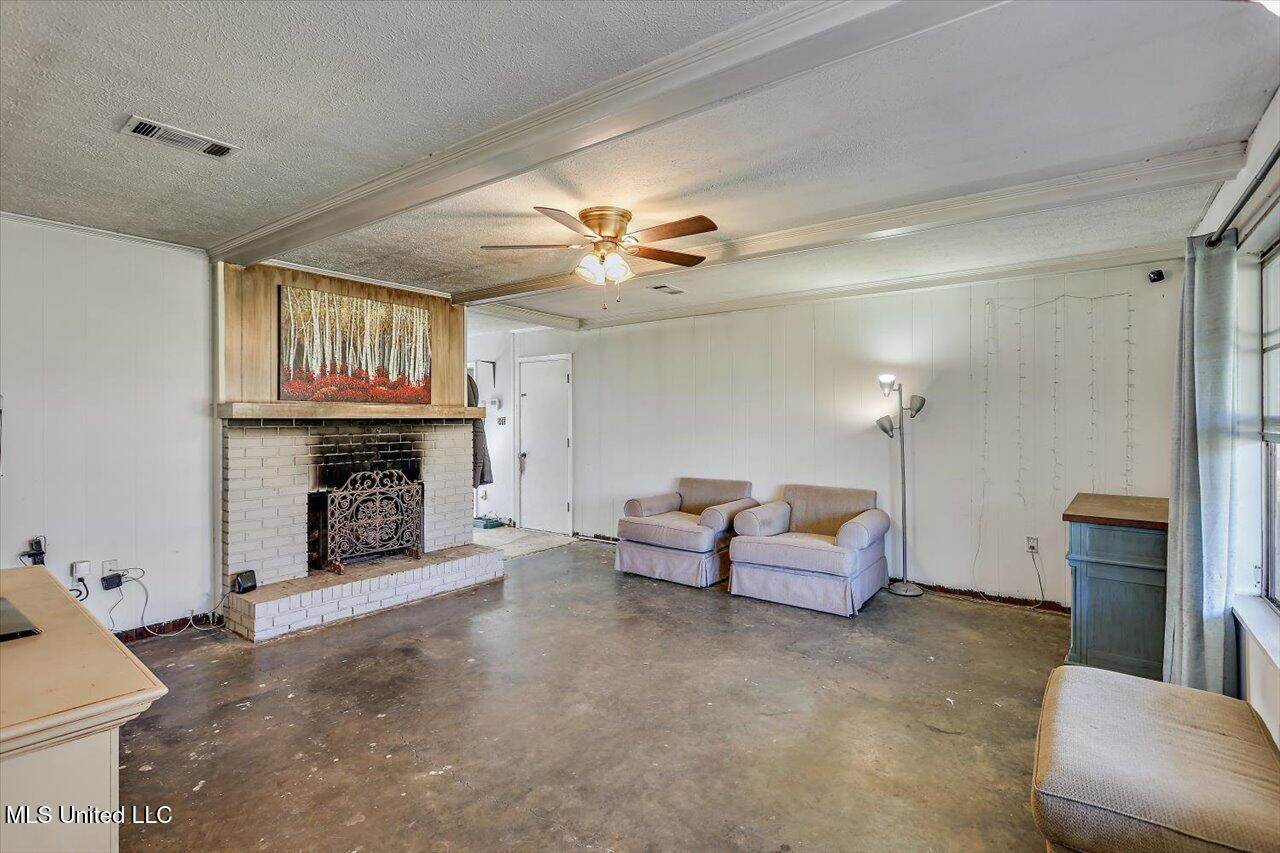 202 Simmons Drive, Clinton, MS 39056