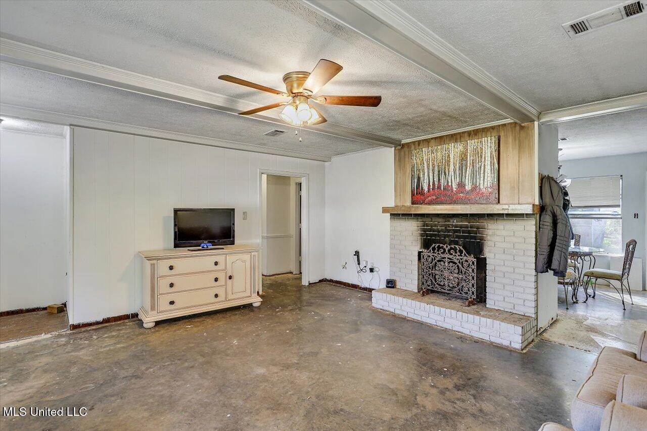 202 Simmons Drive, Clinton, MS 39056