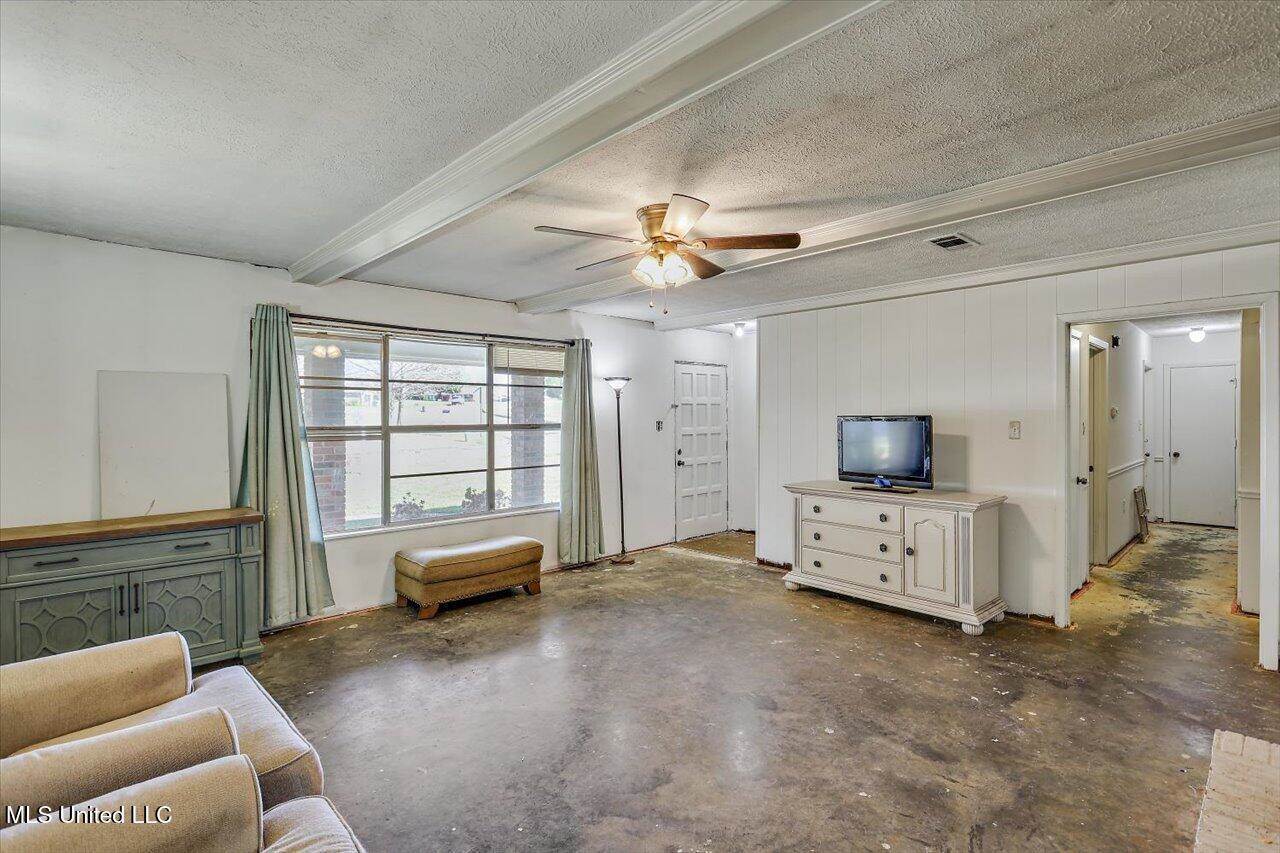 202 Simmons Drive, Clinton, MS 39056