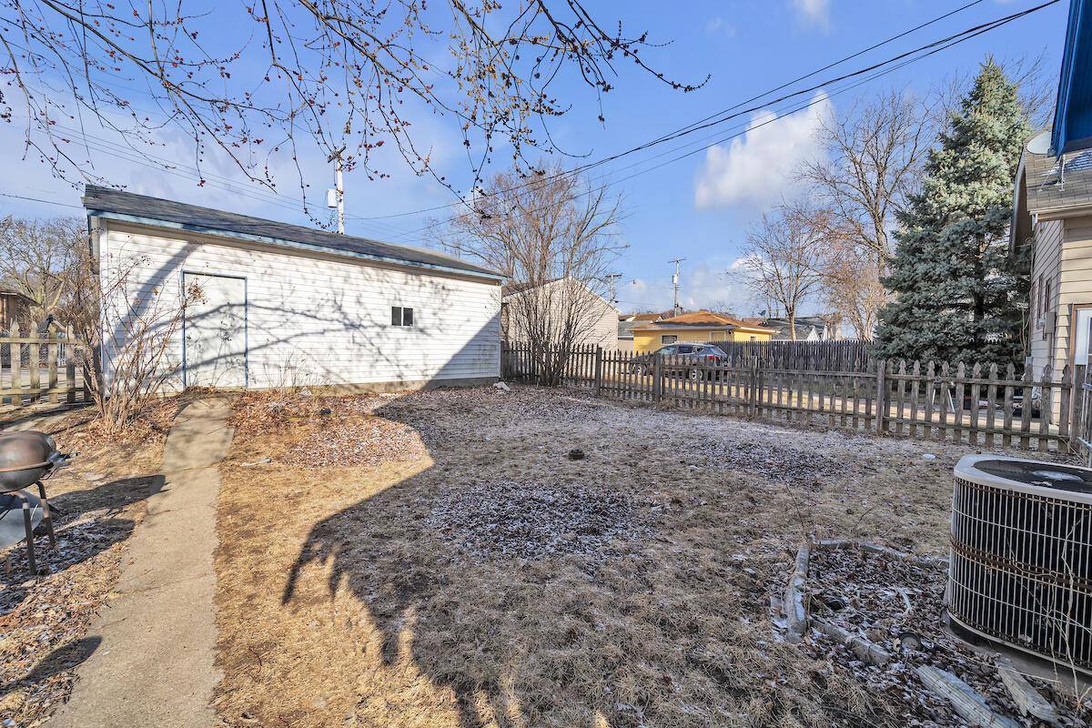 4831 N 70th STREET, Milwaukee, WI 53218