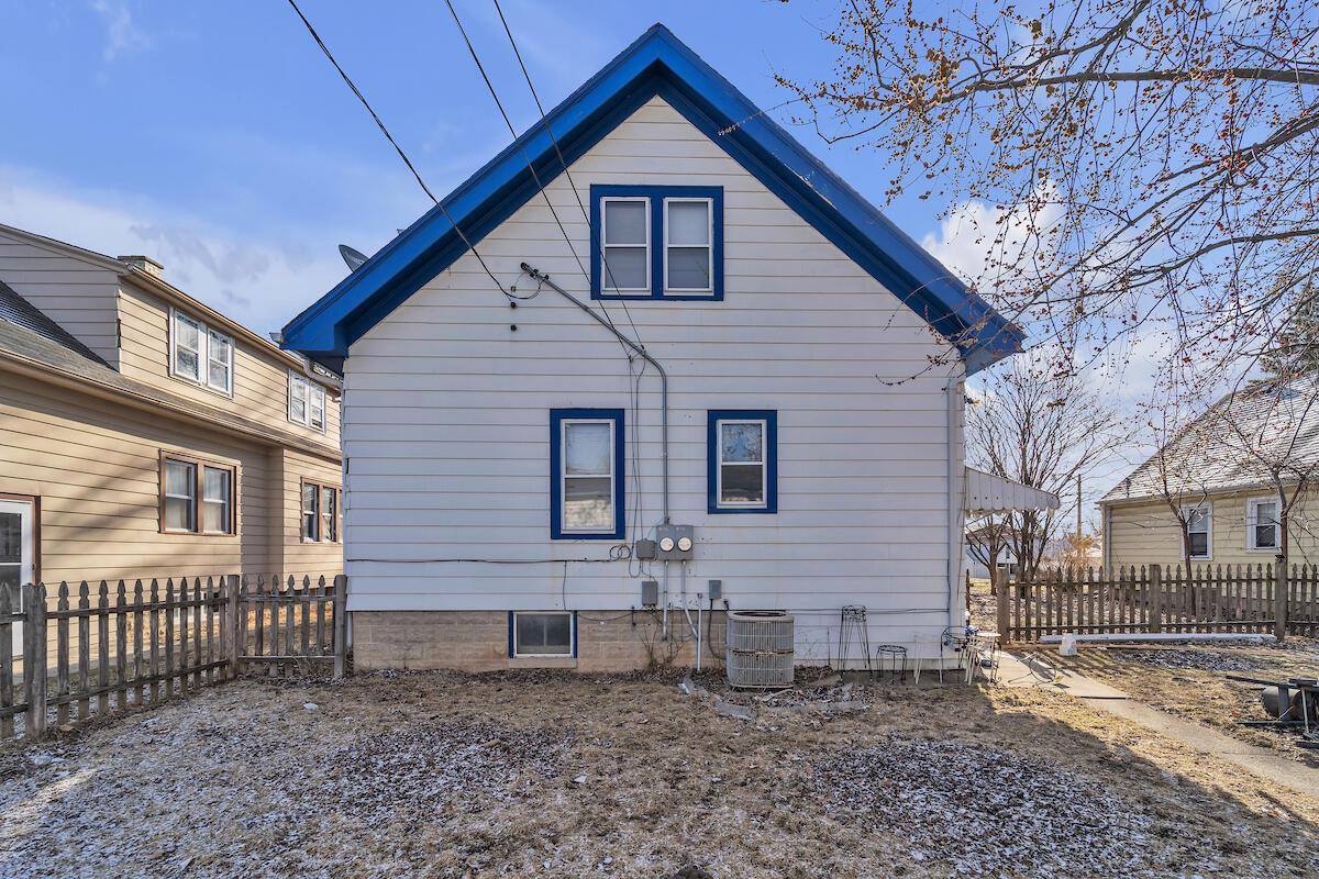 4831 N 70th STREET, Milwaukee, WI 53218