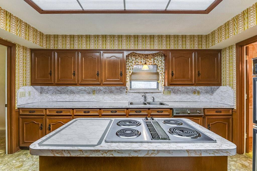 1208 East Stark Road, Seagoville, TX 75159