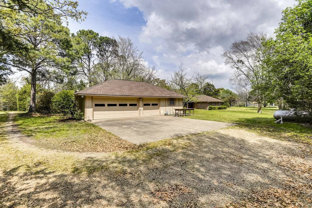 1208 East Stark Road, Seagoville, TX 75159