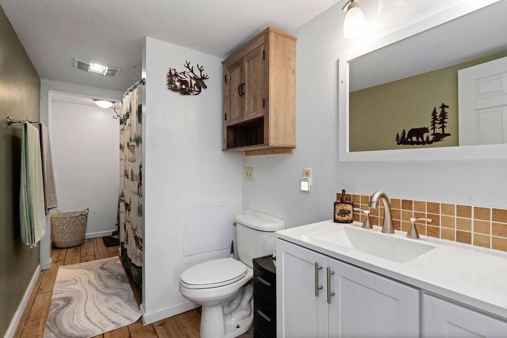 696 Indian Mound Rd, Staunton, VA 24401