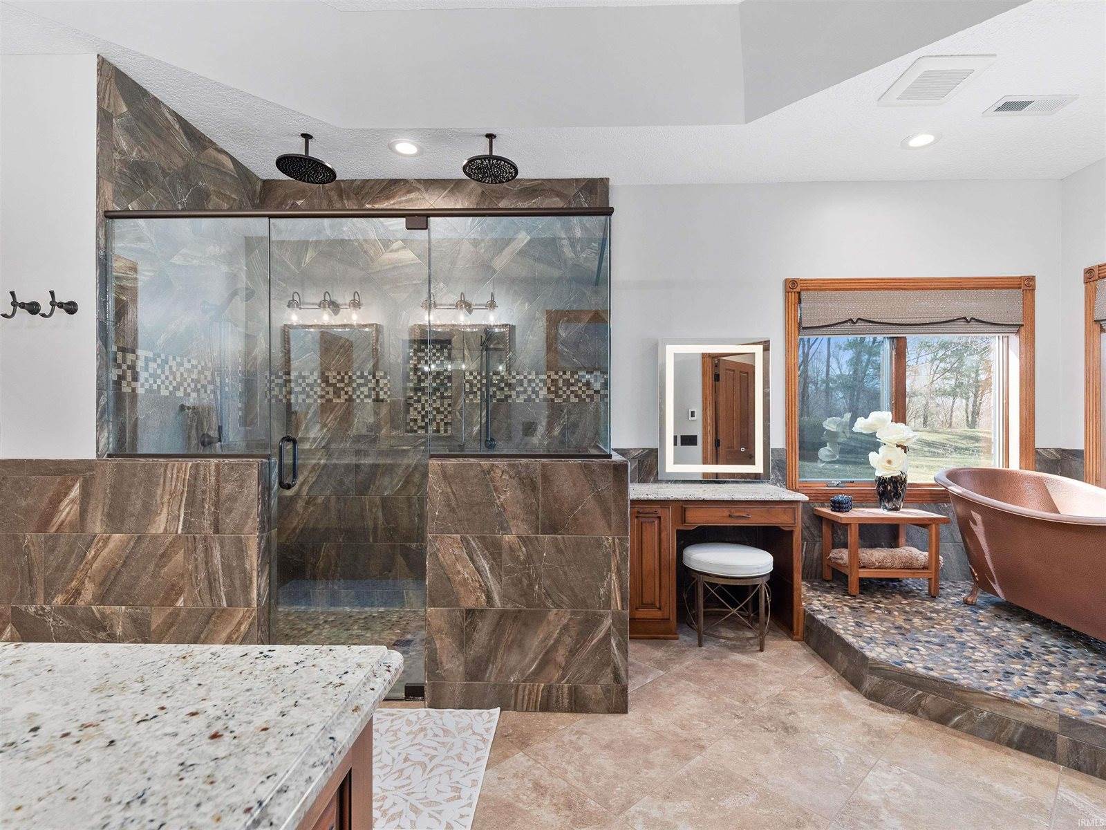 16702 Tonkel Road, Leo, IN 46765